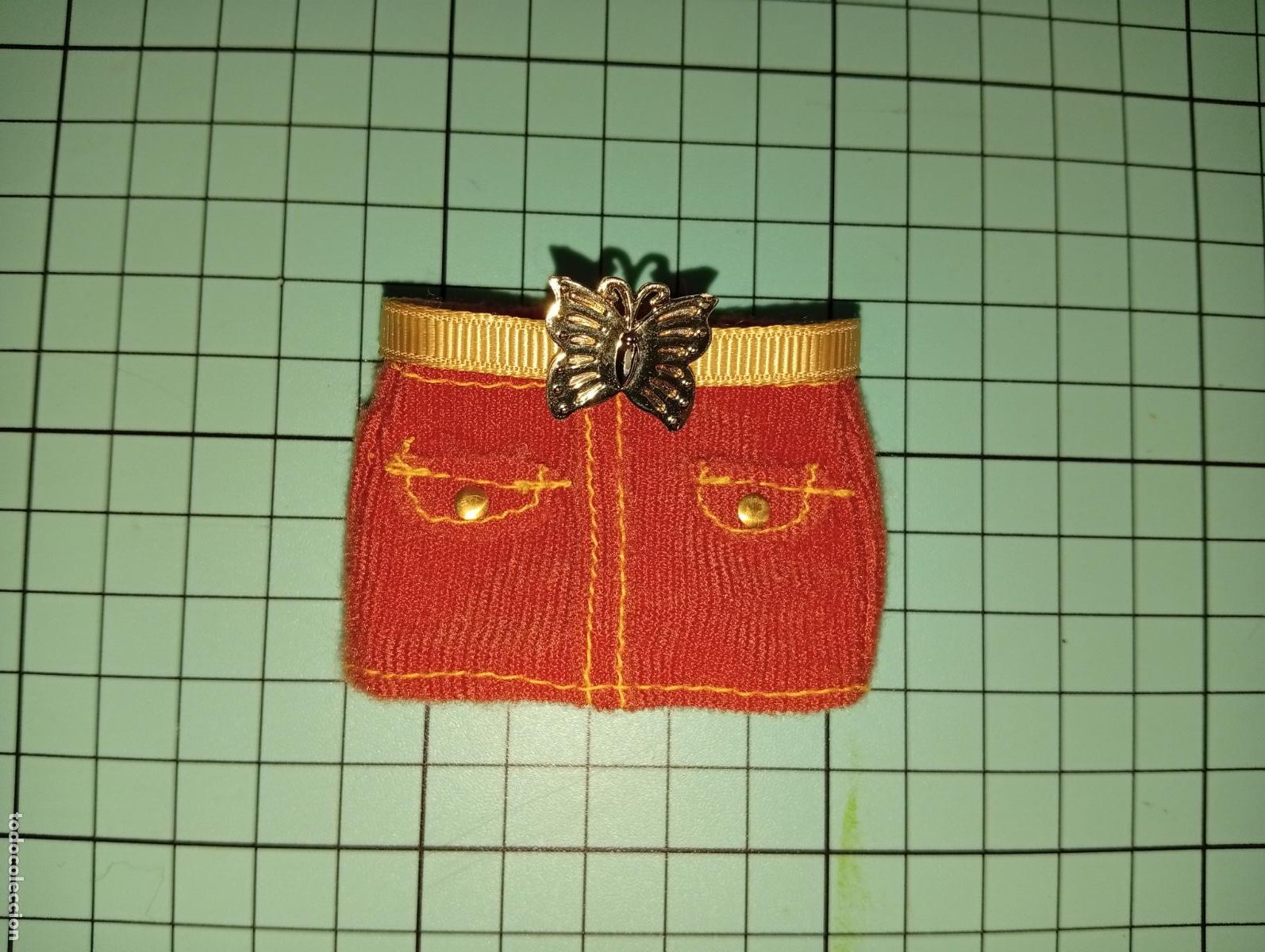 Barbie y Ken: Falda de mu&ntilde;eca Barbie