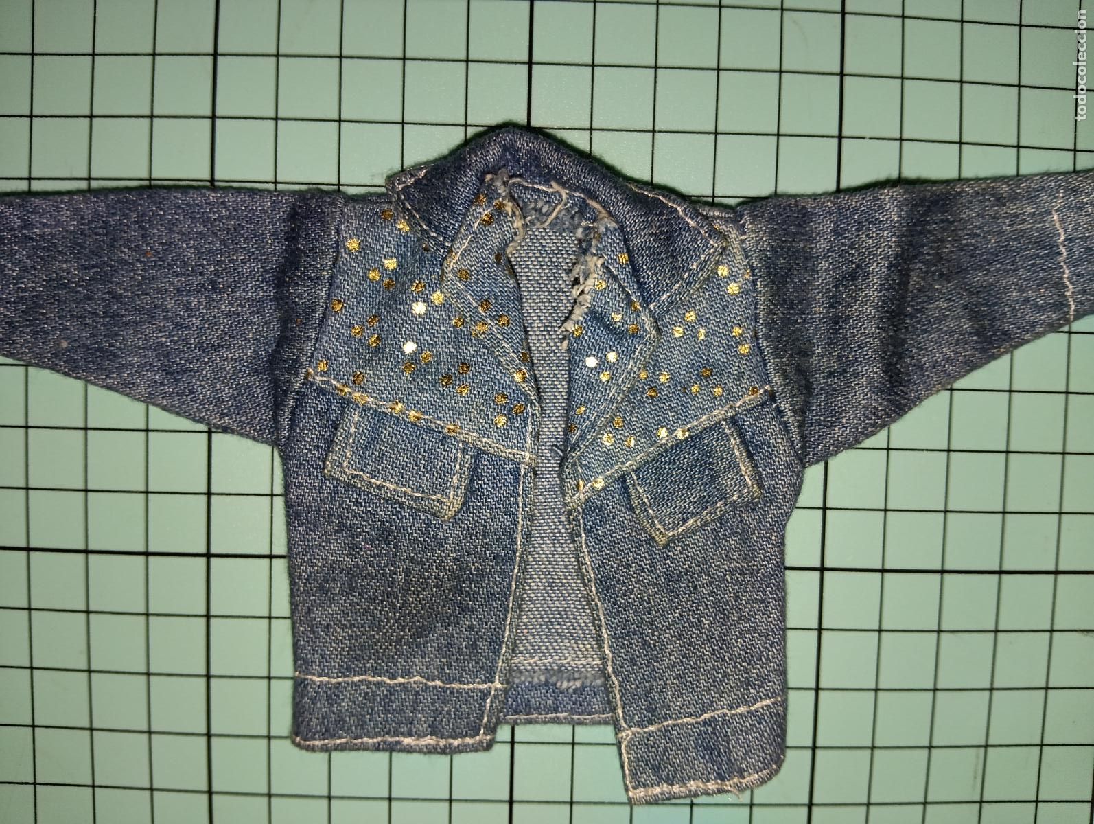 Barbie y Ken: Chaqueta tama&ntilde;o mu&ntilde;eca Barbie