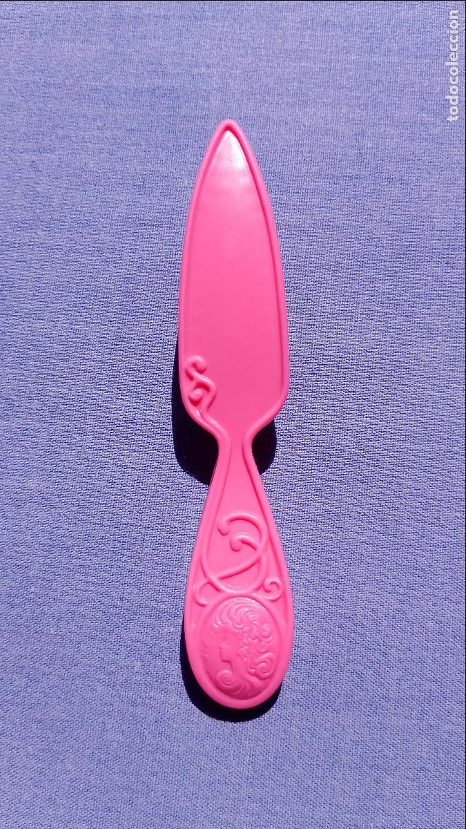 Barbie and Ken: Antiguo cepillo rosa original de mu&ntilde;eca Barbie Angel Face de Mattel Spain