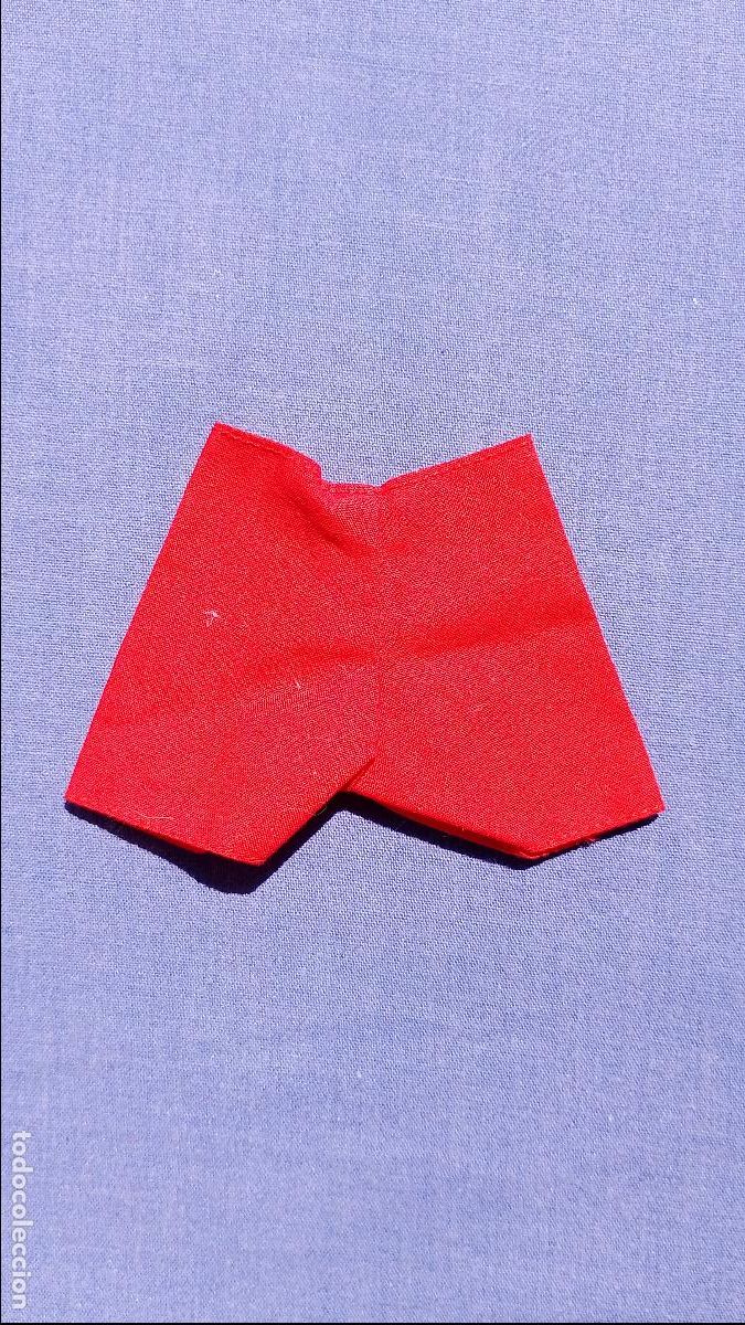 Barbie y Ken: Antiguo pantal&oacute;n corto bermuda roja original de Barbie de Mattel