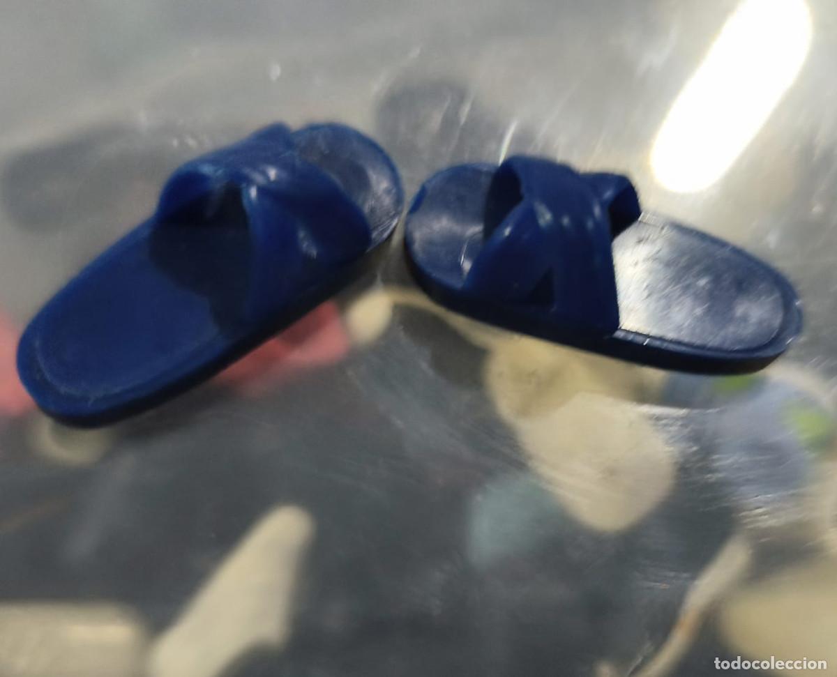 Barbie y Ken: ZAPATOS CHANCLAS de Mu&ntilde;eco Ken Novio Barbie