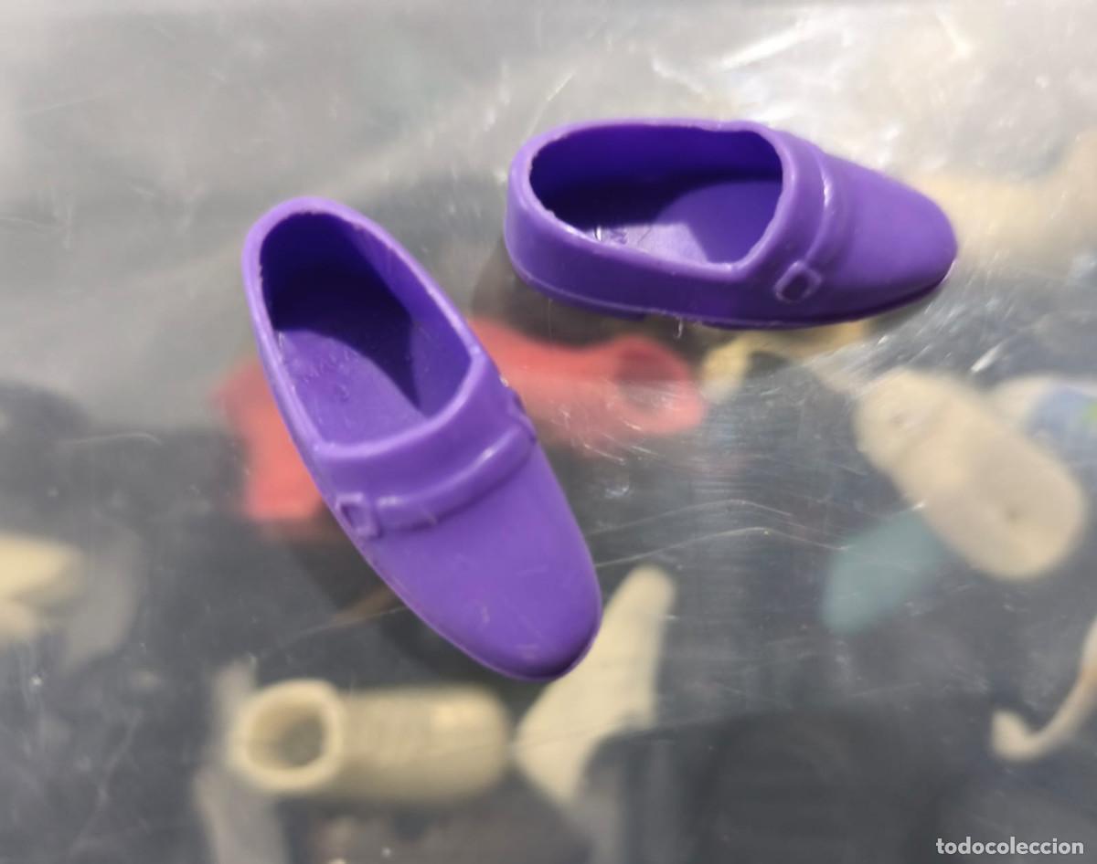 Barbie y Ken: ZAPATOS patines de Mu&ntilde;eco Ken Novio Barbie