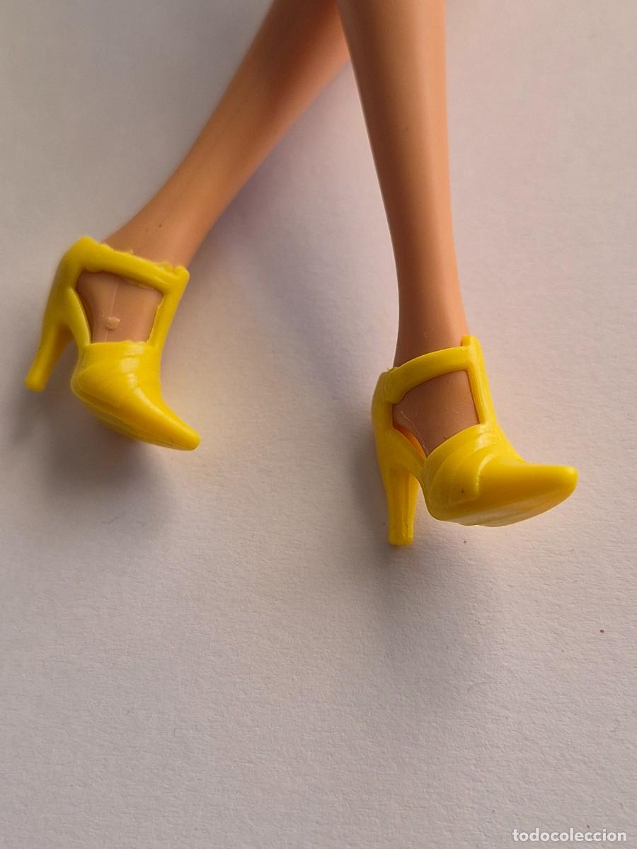 Barbie y Ken: Zapatos v&aacute;lidos barbie
