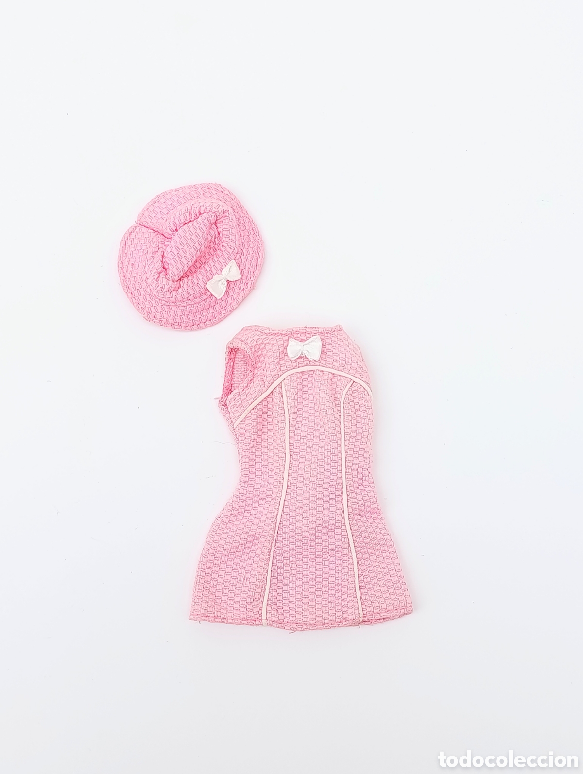 Barbie y Ken: Barbie and Kelly tea time