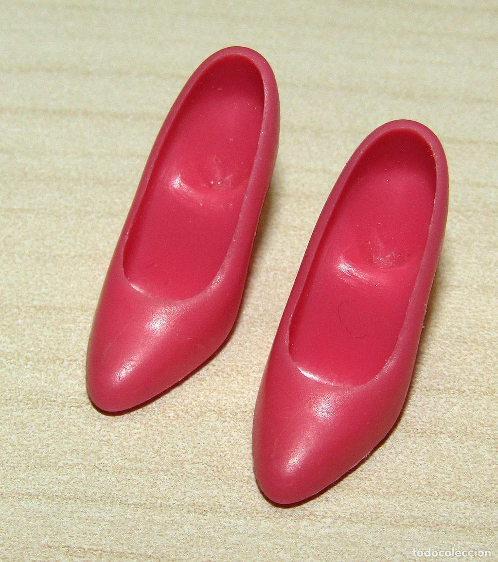 Barbie y Ken: ANTIGUO PAR DE ZAPATOS DE TAC&Oacute;N - ORIGINAL BARBIE CONGOST - ROSA CORAL - A&Ntilde;OS 70/80