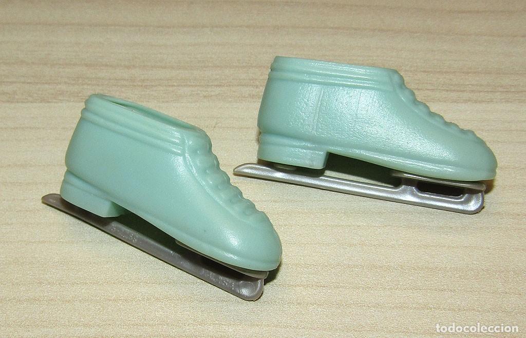 Barbie y Ken: ANTIGUO PAR DE PATINES DE KEN, EL AMIGO DE BARBIE - MATTEL - A&Ntilde;OS 80/90