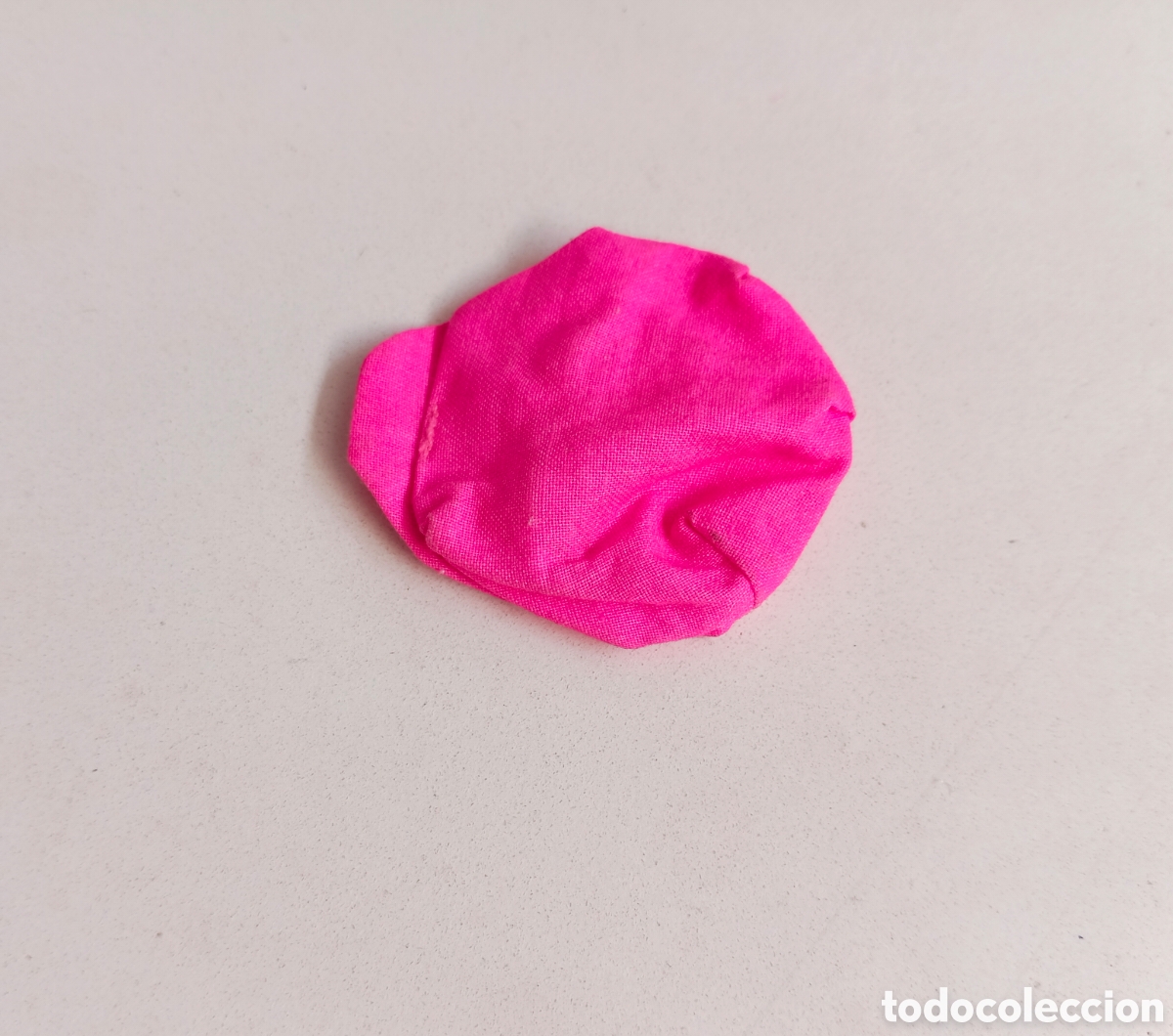 Barbie y Ken: Sindy Ritmo Rock 1995 gorra sombrero rosa fucsia gorro a&ntilde;os 90 Hasbro disco Barbie