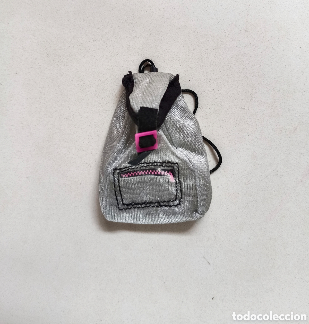 Barbie y Ken: Sindy Hasbro Hot Blades mochila bolso plateada patinadora a&ntilde;os 90 Barbie roller