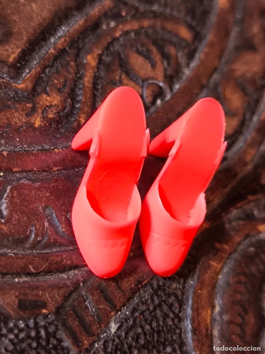 Barbie y Ken: Zapatos vintage Congost superstar de mu&ntilde;eca Barbie.