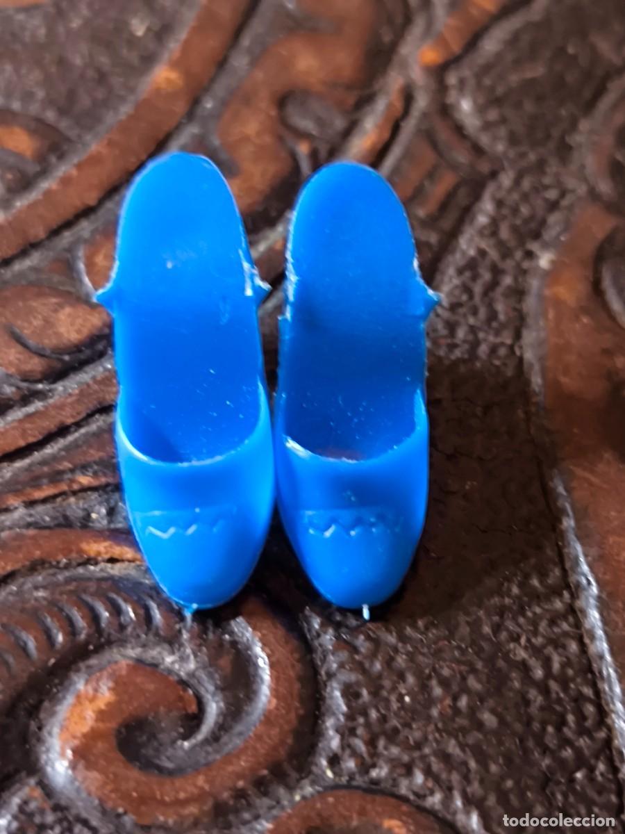 Barbie y Ken: Zapatos vintage Congost superstar de mu&ntilde;eca Barbie.