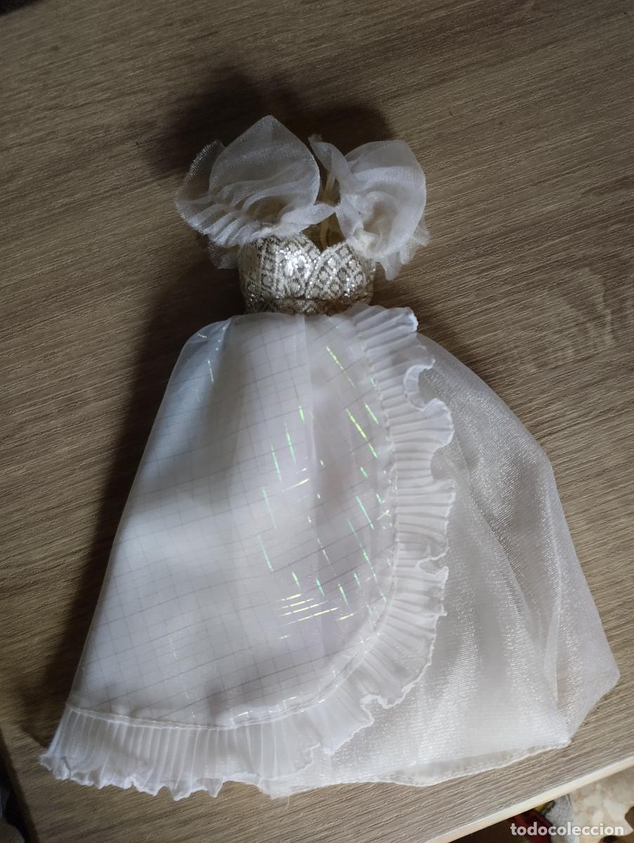 Barbie y Ken: vestido blanco con maniqui para mu&ntilde;eca estilo barbie