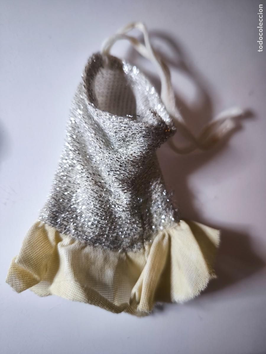 Barbie y Ken: Vestido de mu&ntilde;eca Barbie. - Foto 1