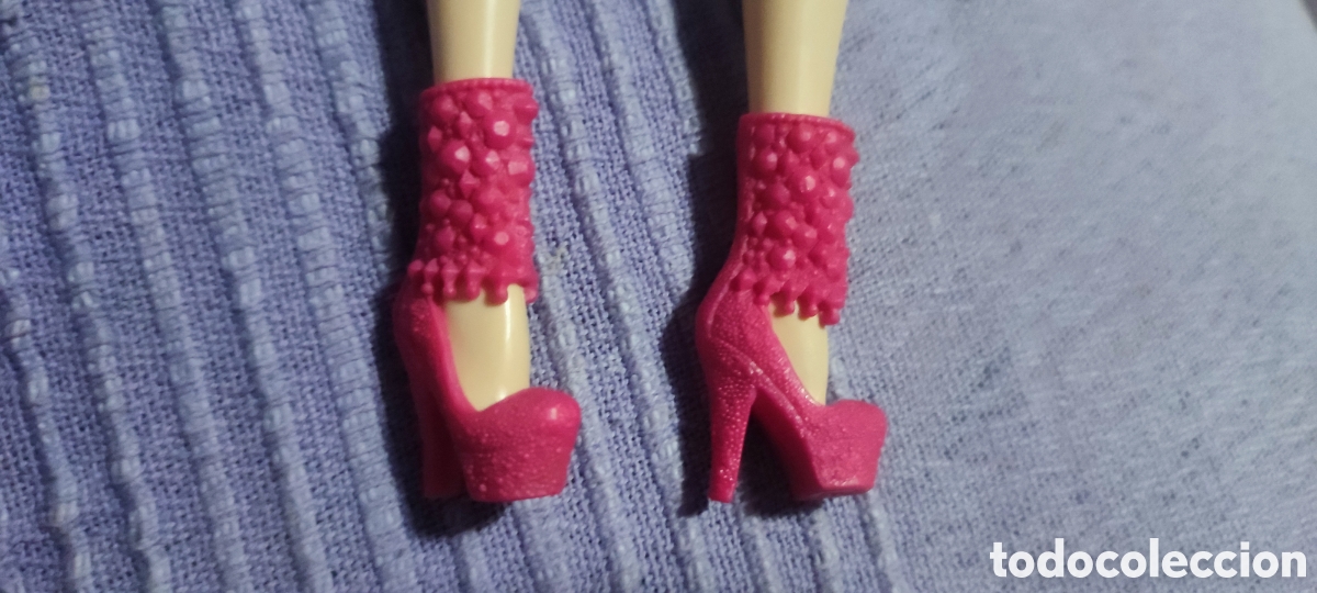 Barbie y Ken: Zapatos de tacon fashion model