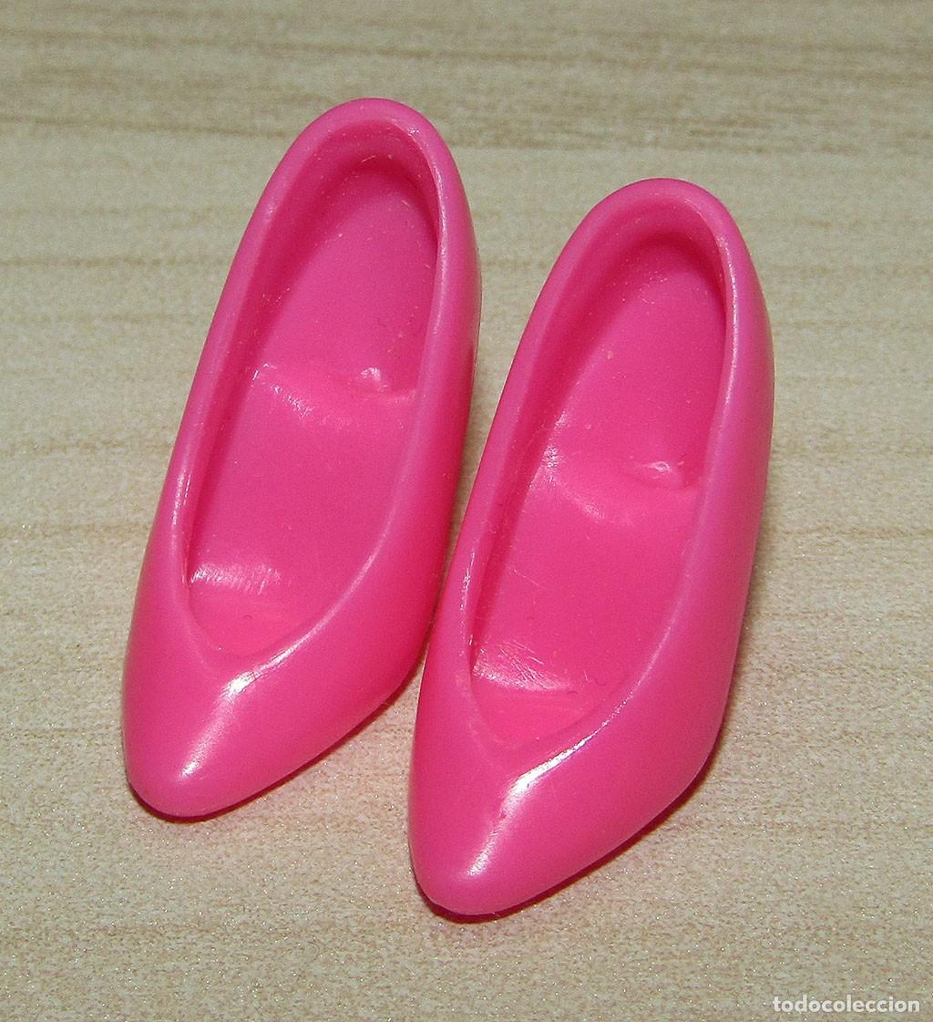 Barbie y Ken: ANTIGUO PAR DE ZAPATOS DE TAC&Oacute;N - ORIGINAL MATTEL - ROSA FLUOR - A&Ntilde;OS 80/90