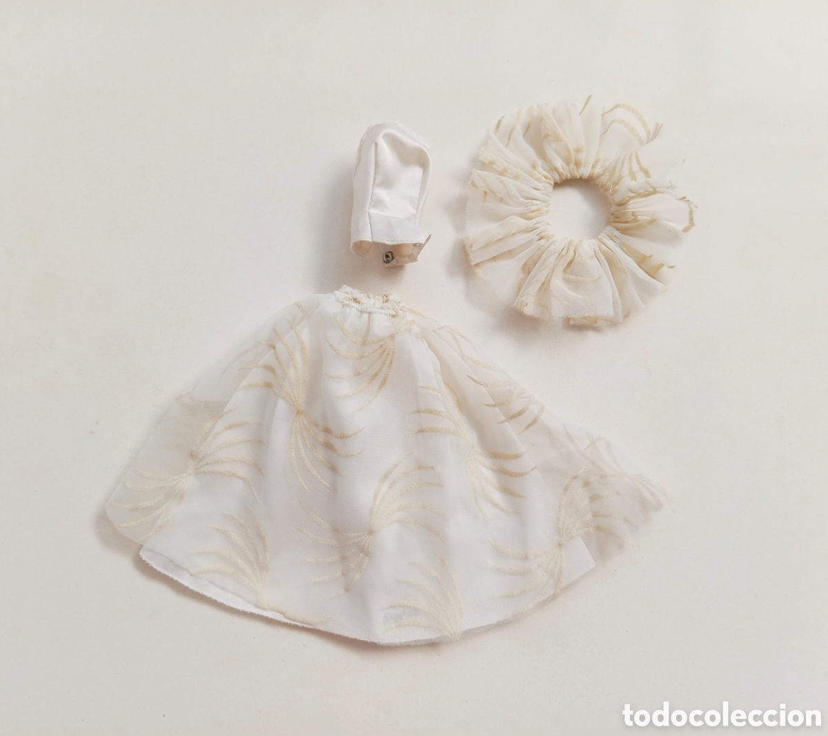 Barbie y Ken: Barbie Dream Glow Fashions Spain 1985 #2188 falda blanca, corpi&ntilde;o y fular chal a&ntilde;os 80