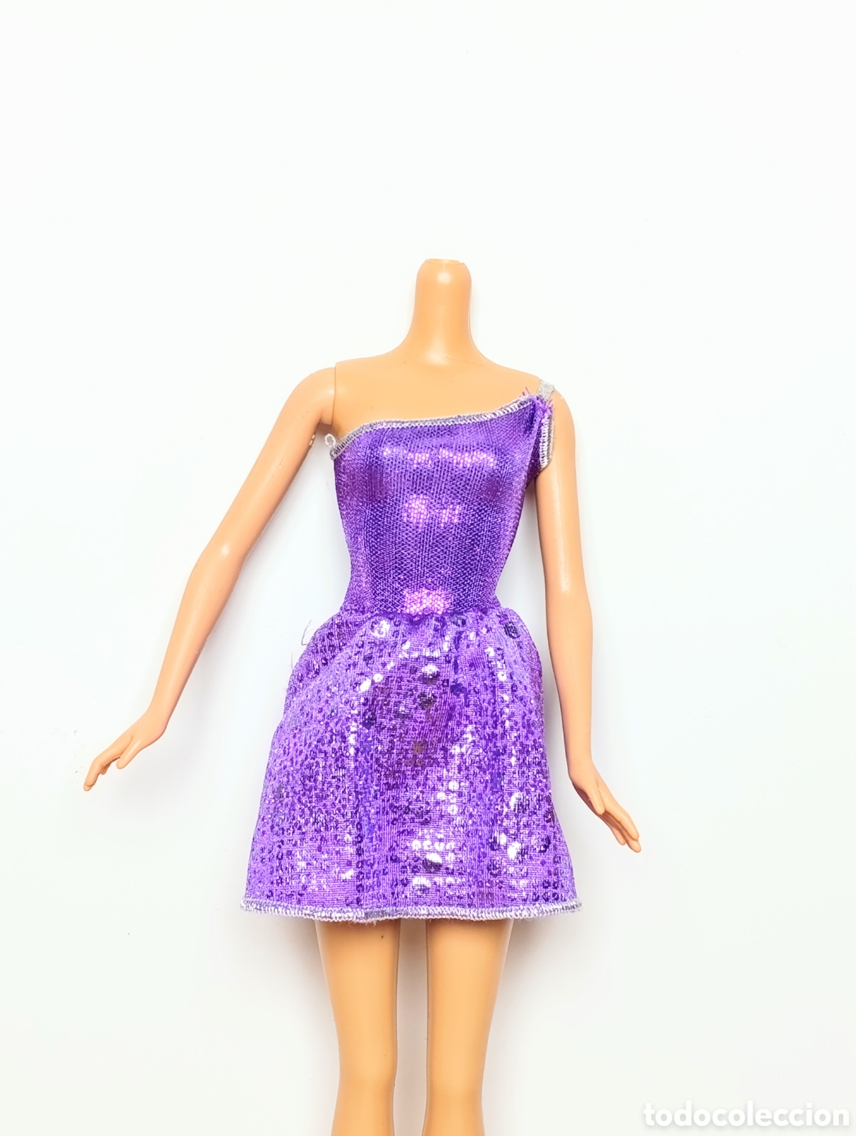 Barbie y Ken: Vestido Barbie color violeta