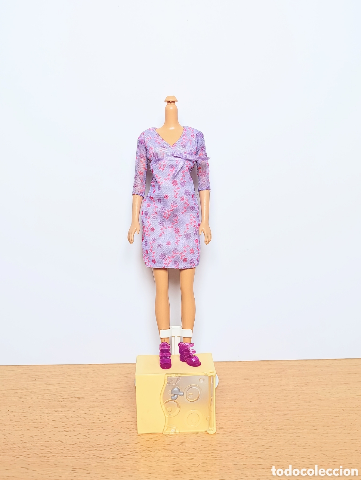 Barbie y Ken: Vestido y zapatos Barbie midge embarazada
