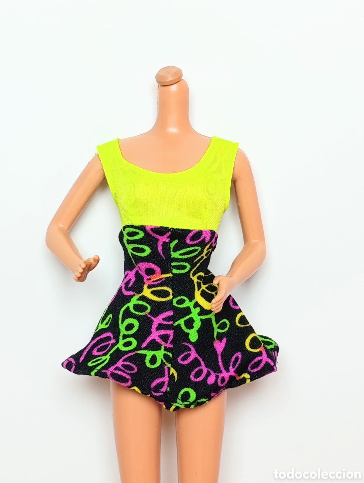 Barbie y Ken: Vestido Barbie greeting card neon