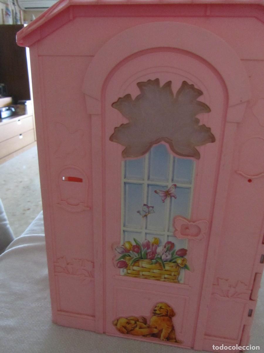 Barbie y Ken: BARBIE CASA LLAVE MAGICA, CASITA BARBIE PLEGABLE CON BA&Ntilde;ERA,TOCADOR Y CAMITA DE MATTEL