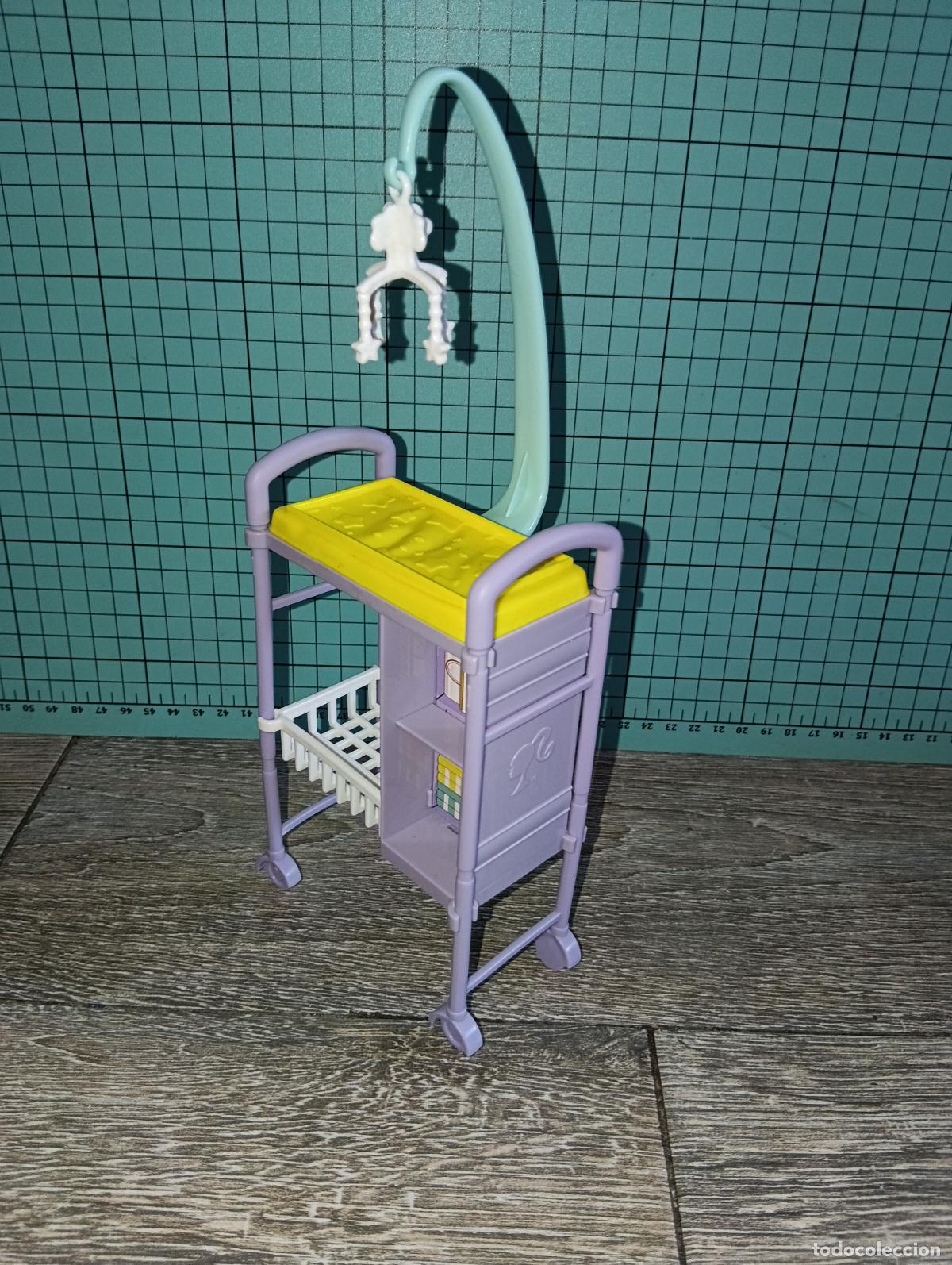 Barbie y Ken: Mueble cambiador accesorio de mu&ntilde;eca Barbie pediatra