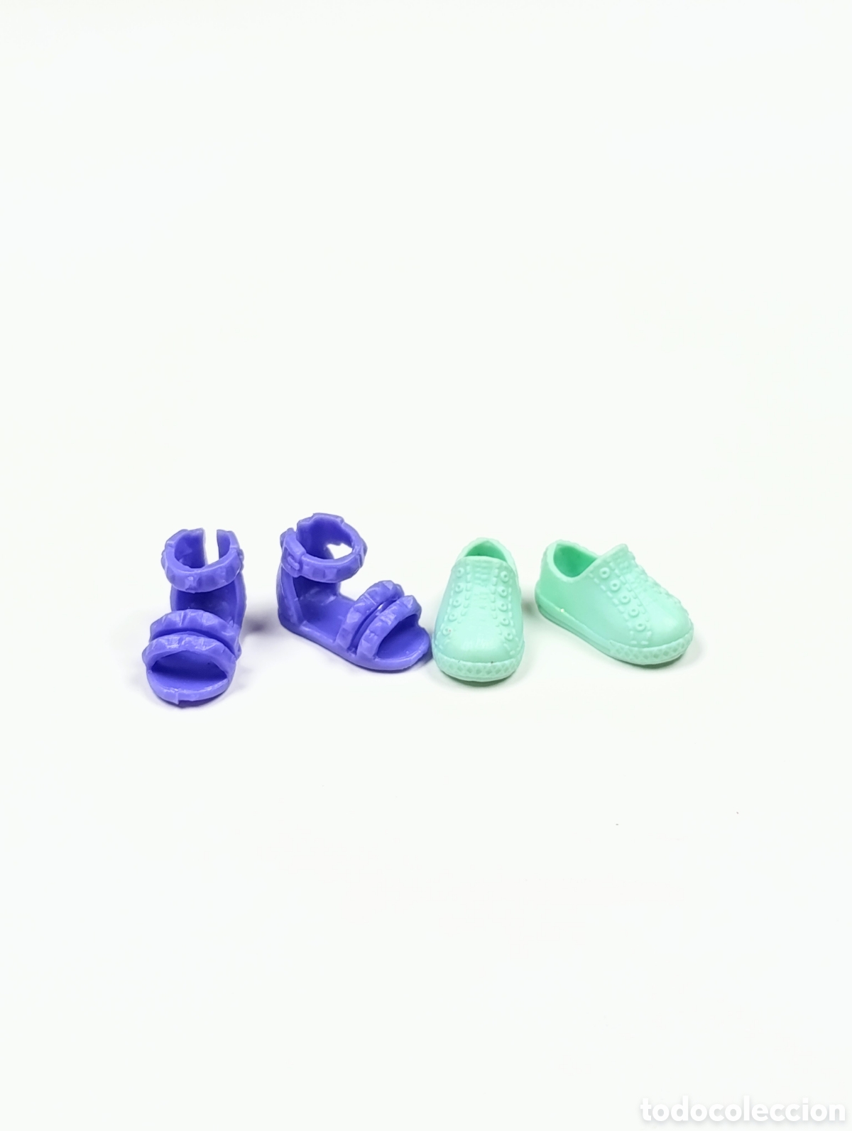 Barbie y Ken: Lote dos zapatos mu&ntilde;eca chelsea