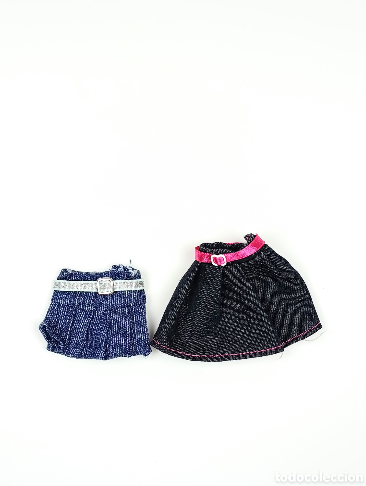 Barbie y Ken: Lote falda vaquera y falda negra barbie