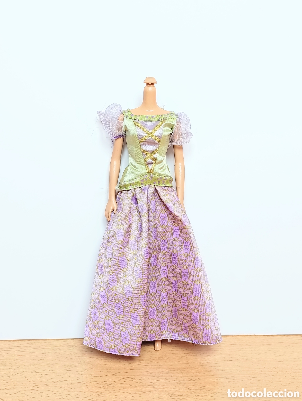Barbie y Ken: Vestido Barbie la princesa y el guisante