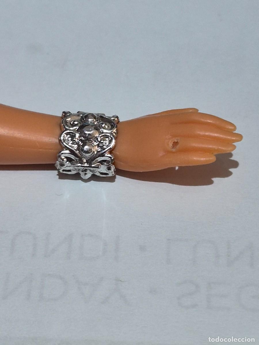 Barbie y Ken: Pulsera brazalete mu&ntilde;eca barbie