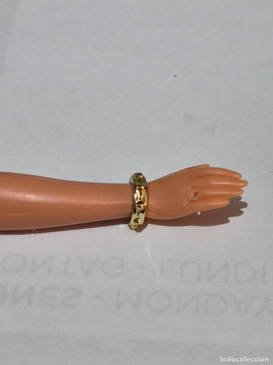 Barbie y Ken: Pulsera brazalete mu&ntilde;eca barbie