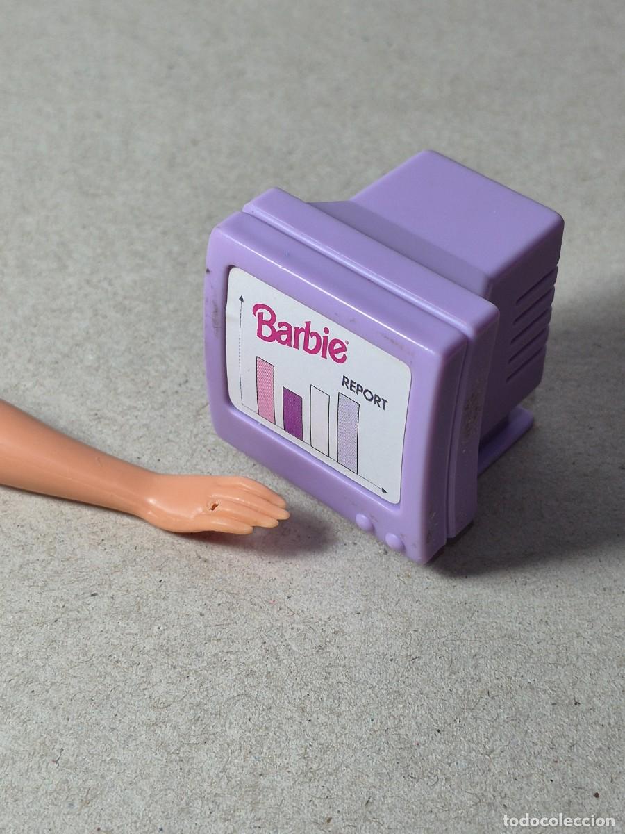Barbie y Ken: Monitor pantalla ordenador barbie