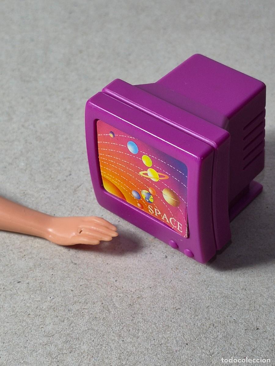 Barbie y Ken: Monitor pantalla ordenador barbie