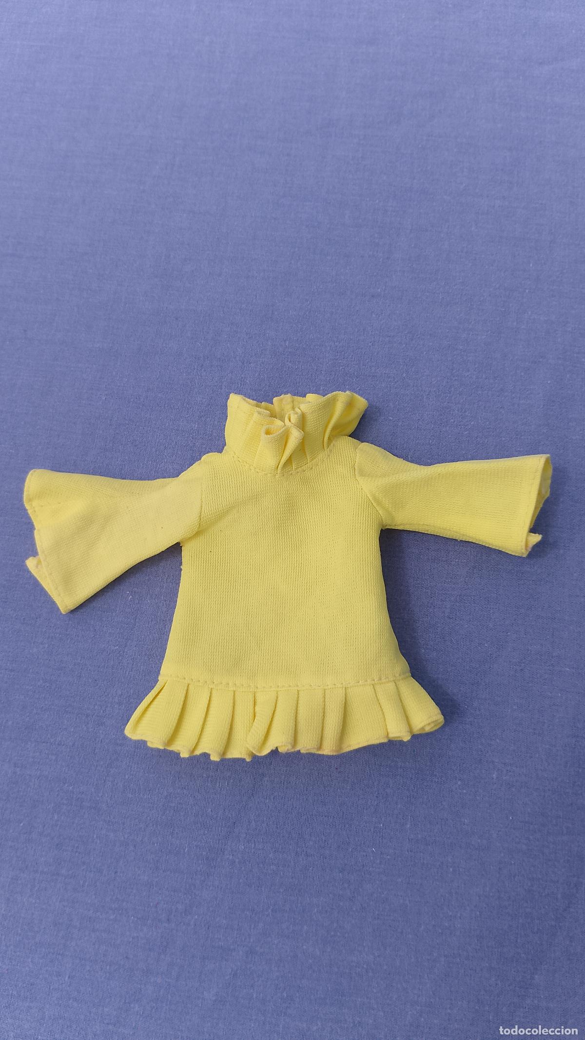 Barbie y Ken: Antiguo vestido mini amarillo a&ntilde;os 60 para mu&ntilde;ecas Barbie o Sindy