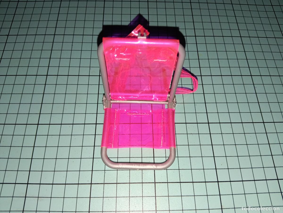 Barbie y Ken: Silla plegable de mu&ntilde;eca Barbie