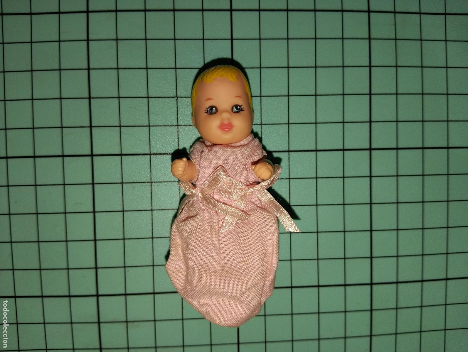 Barbie y Ken: Mu&ntilde;eco Mu&ntilde;eca Bebe Barbie Con Saco Arrullo para dormir Rosa