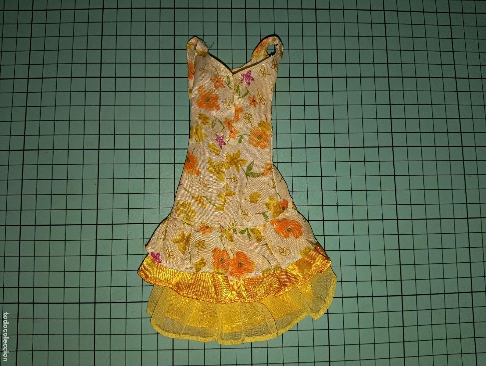 Barbie y Ken: Vestido de mu&ntilde;eca Barbie pa&iacute;ses del mundo