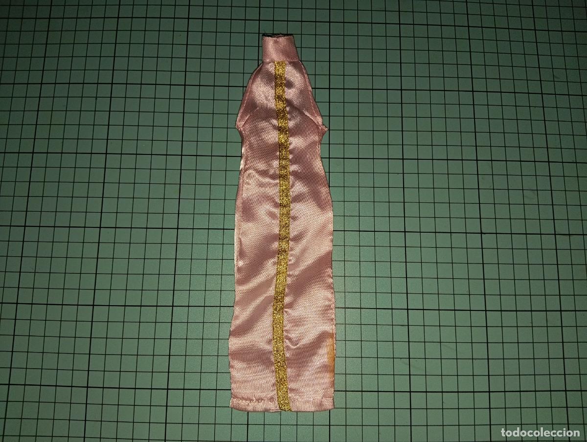 Barbie y Ken: Vestido de mu&ntilde;eca Barbie pa&iacute;ses del mundo As&iacute;a