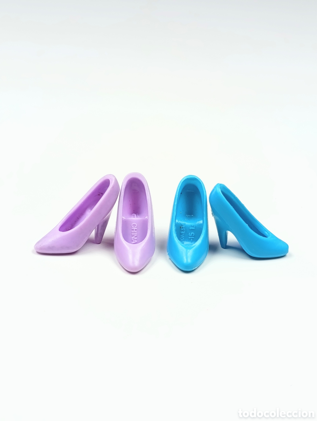 Barbie y Ken: Pack dos pares tacones barbie morado y azul