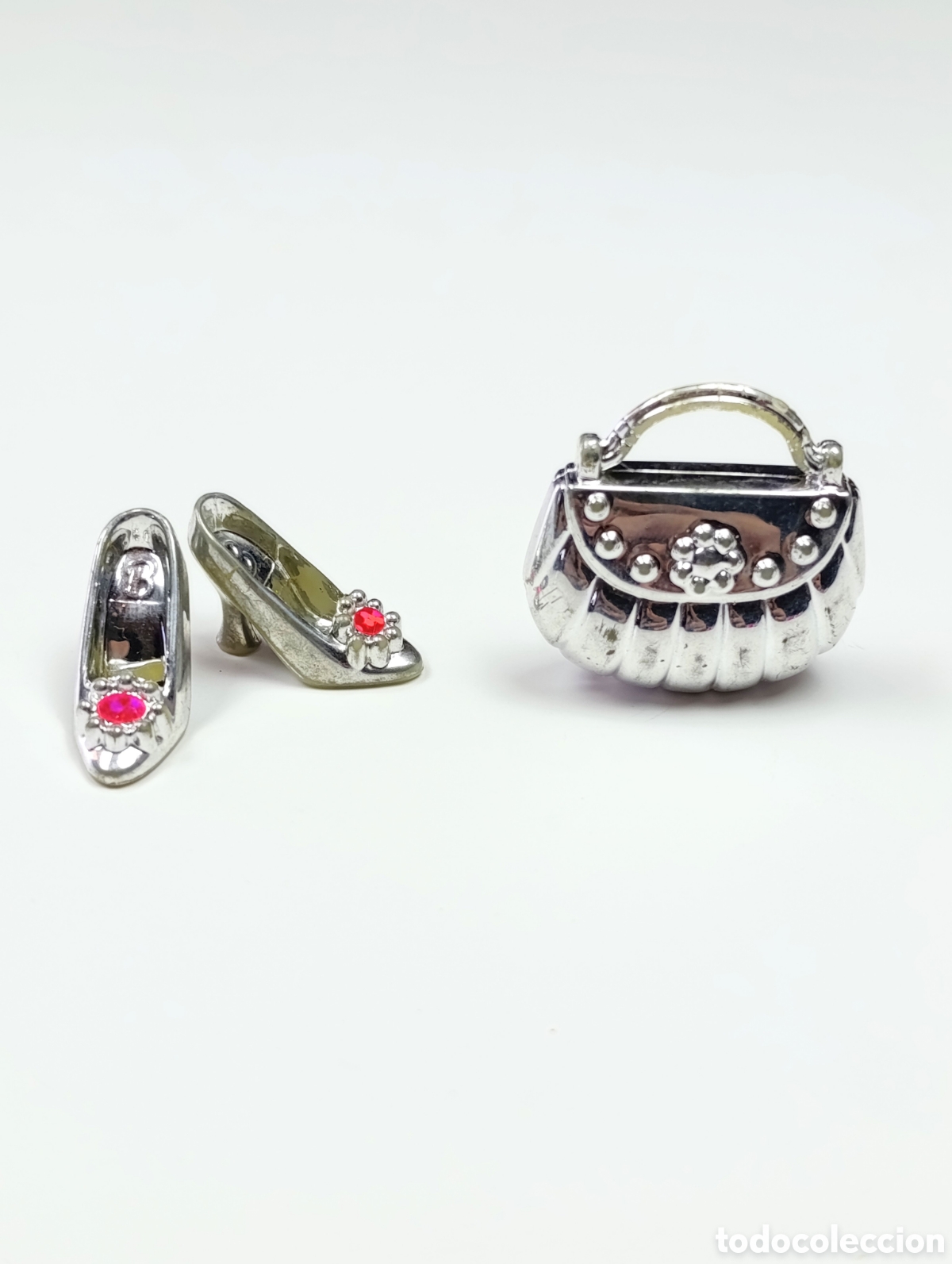 Barbie y Ken: Zapatos y bolso plateados barbie pretty treasures
