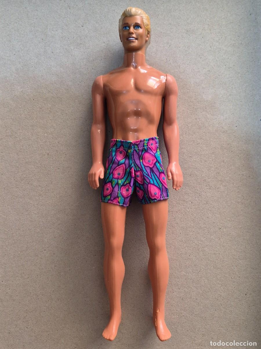 Barbie y Ken: Mu&ntilde;eco ken glitter beach 1992
