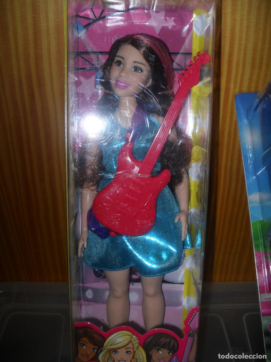 Barbie y Ken: Mu&ntilde;eca Barbie cantante guitarra nueva