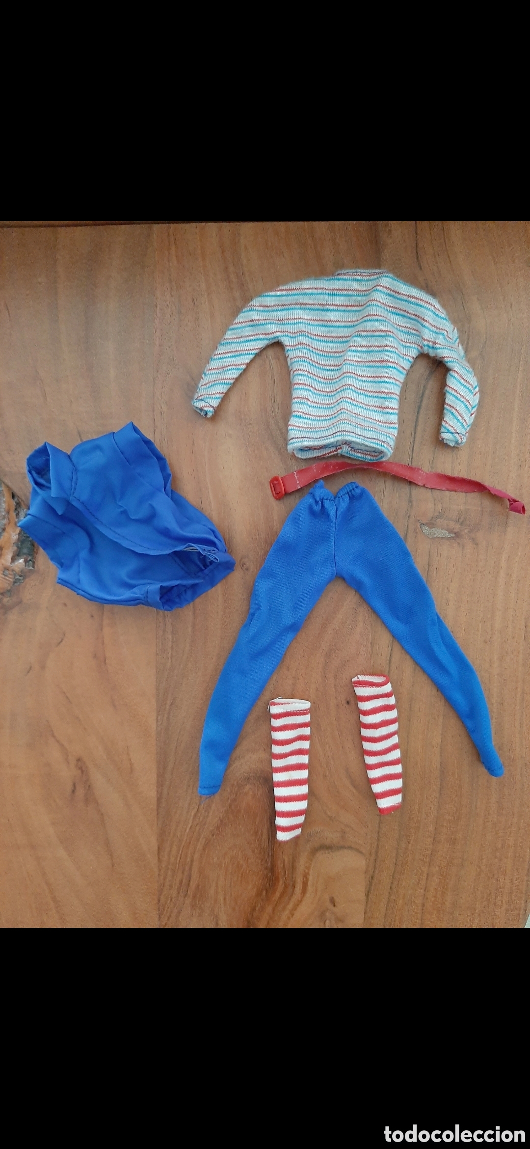 Barbie y Ken: Conjunto deportivo Barbie a&ntilde;os 80 y zapatos