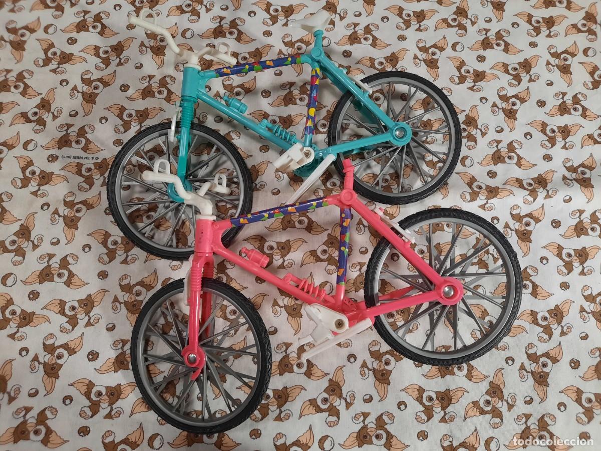Barbie y Ken: LOTE DOS BICIS BARBIE