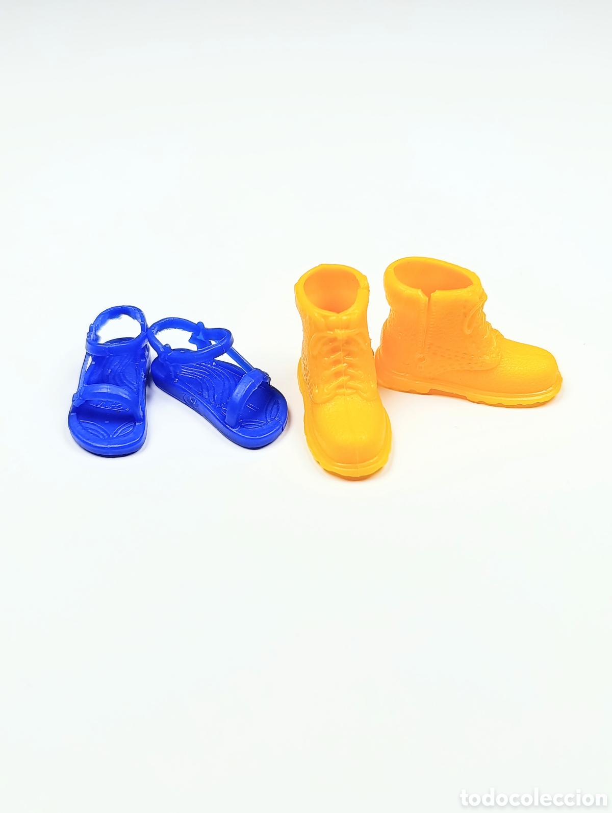 Barbie y Ken: Lote sandalias y botas de monta&ntilde;a ken