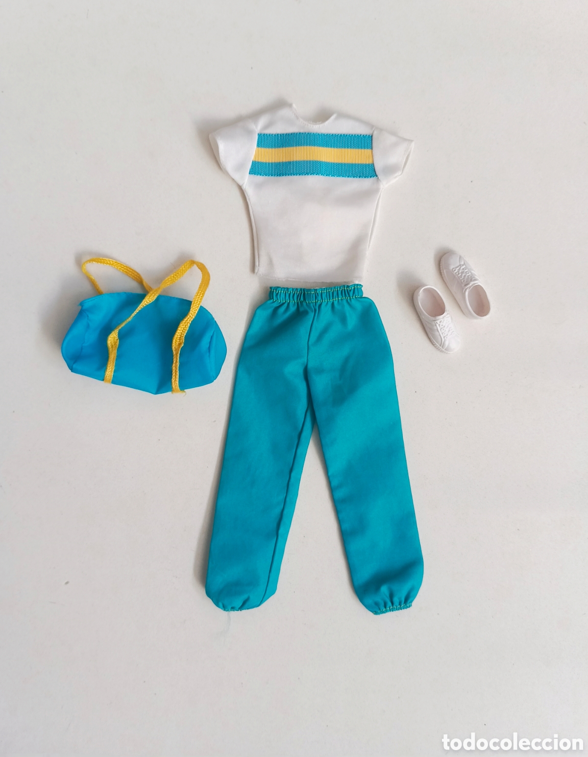 Barbie y Ken: Ken Great Shape 1984 #7318 ropa deporte aerobic pantal&oacute;n ch&aacute;ndal azul camiseta blanca a&ntilde;os 80 barbie