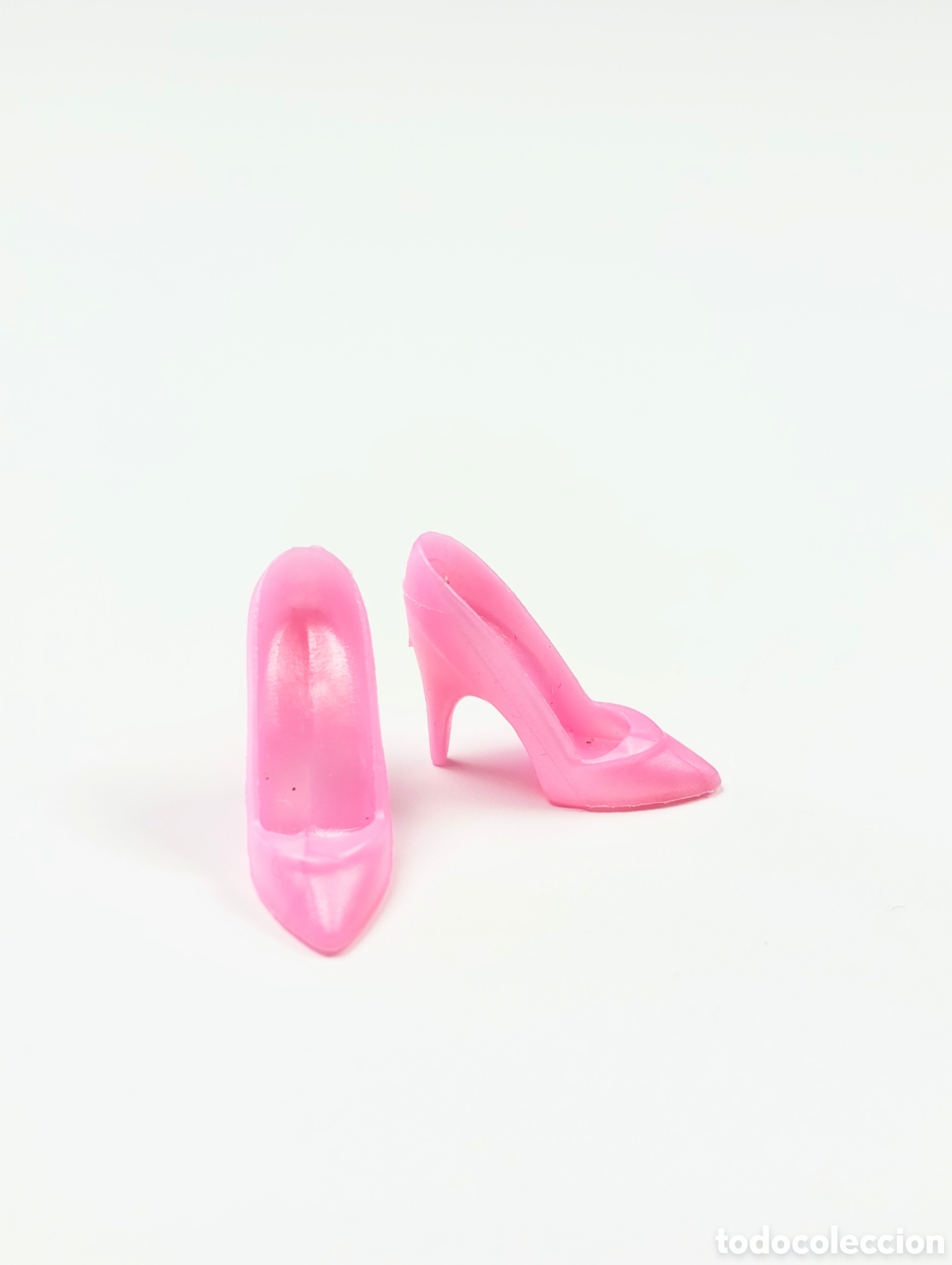 Barbie y Ken: Tacones mu&ntilde;eca barbie color rosa