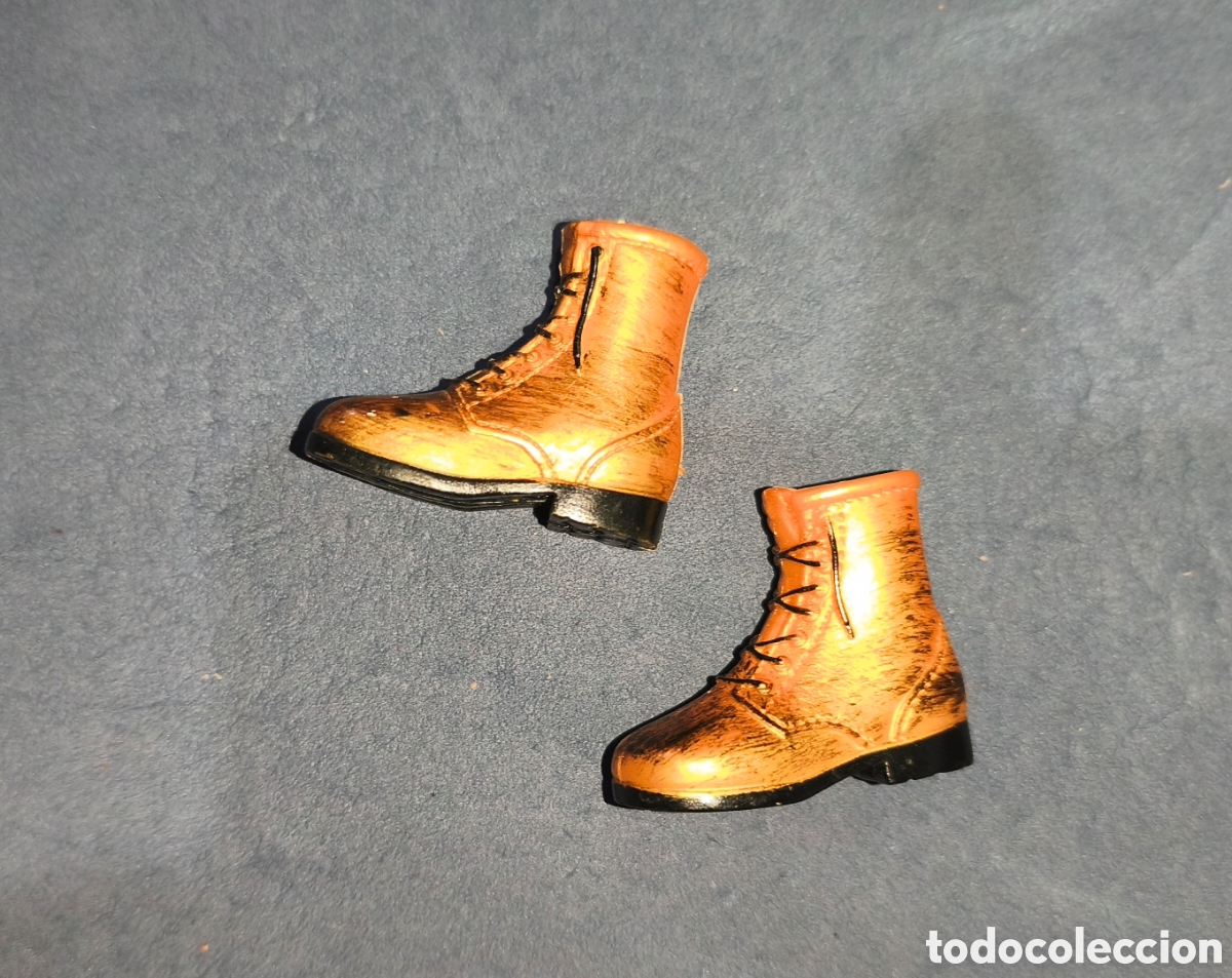 Barbie y Ken: Zapatos de mu&ntilde;eca Monster high