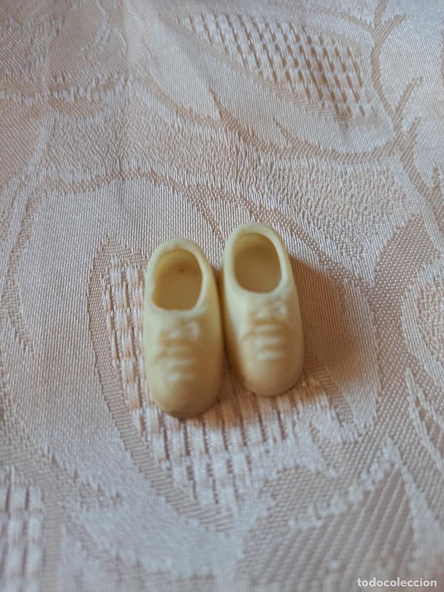 Barbie y Ken: Zapatos de barbie a&ntilde;os 60