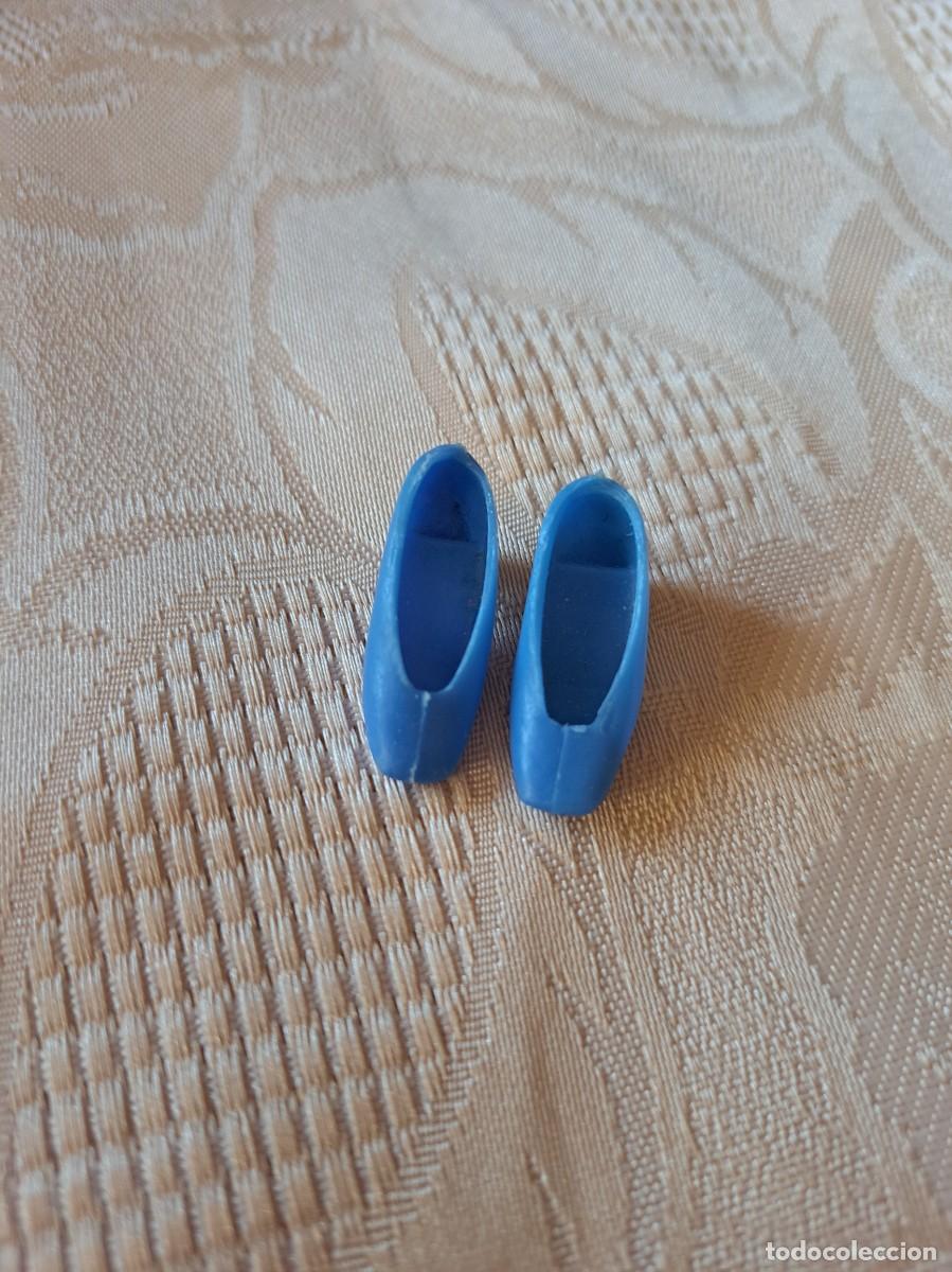 Barbie y Ken: Zapatos de mu&ntilde;eca petra ,a&ntilde;os 60