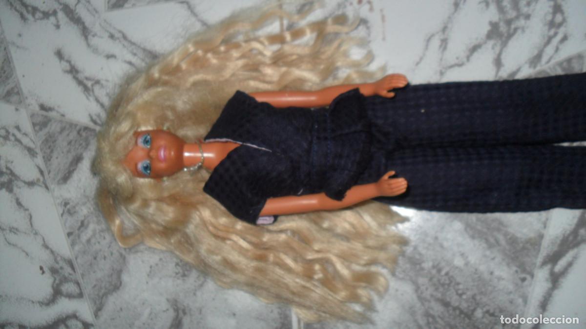 Barbie y Ken: Mu&ntilde;eca Barbie vitange - Foto 2
