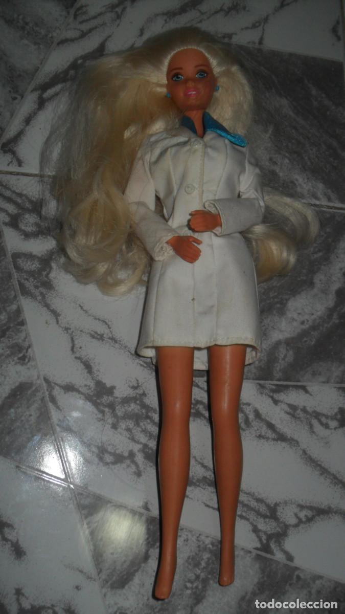 Barbie y Ken: mu&ntilde;eca barbie doctora vitange